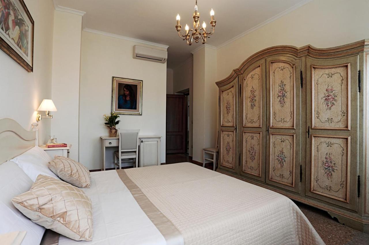 Il Castello Guest House Sassari Eksteriør bilde